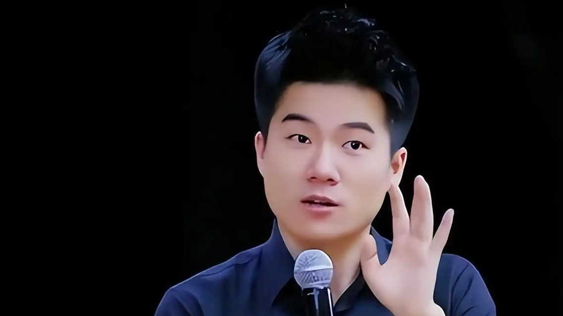 董宇辉也下场做卫生巾了热搜配图