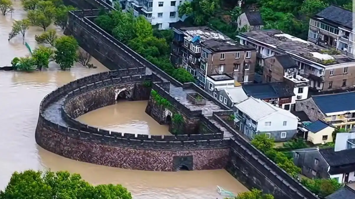 台州千年古城墙成功抵御洪水热搜配图